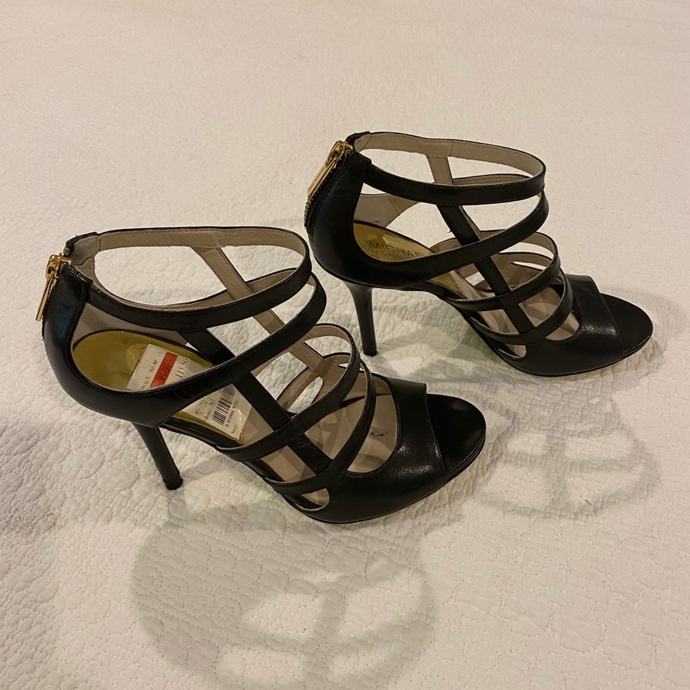 👠 Micheal Kors Black 👠